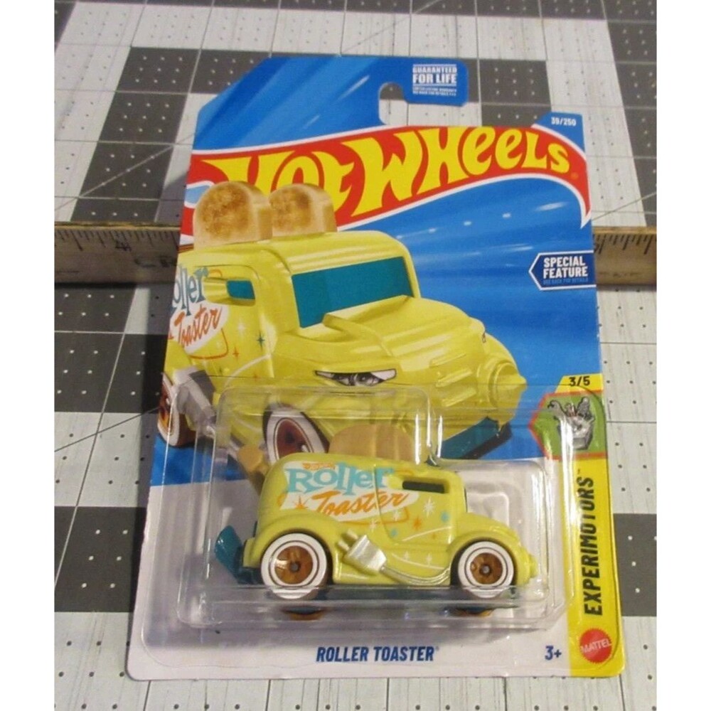 2026 Hot Wheels Yellow Roller Toaster 3/5 Experimotors 5 Sp MINT/ ON MINT CARD